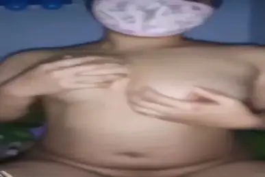 Colmek Sempit Dengan Dildo