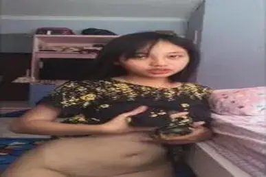 Dokumentasi Meru Chan Cantik Bersantai Di Kasur